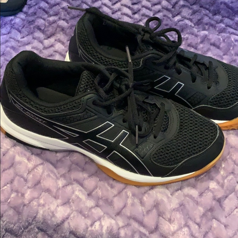 Aasics Volleyball court shoes